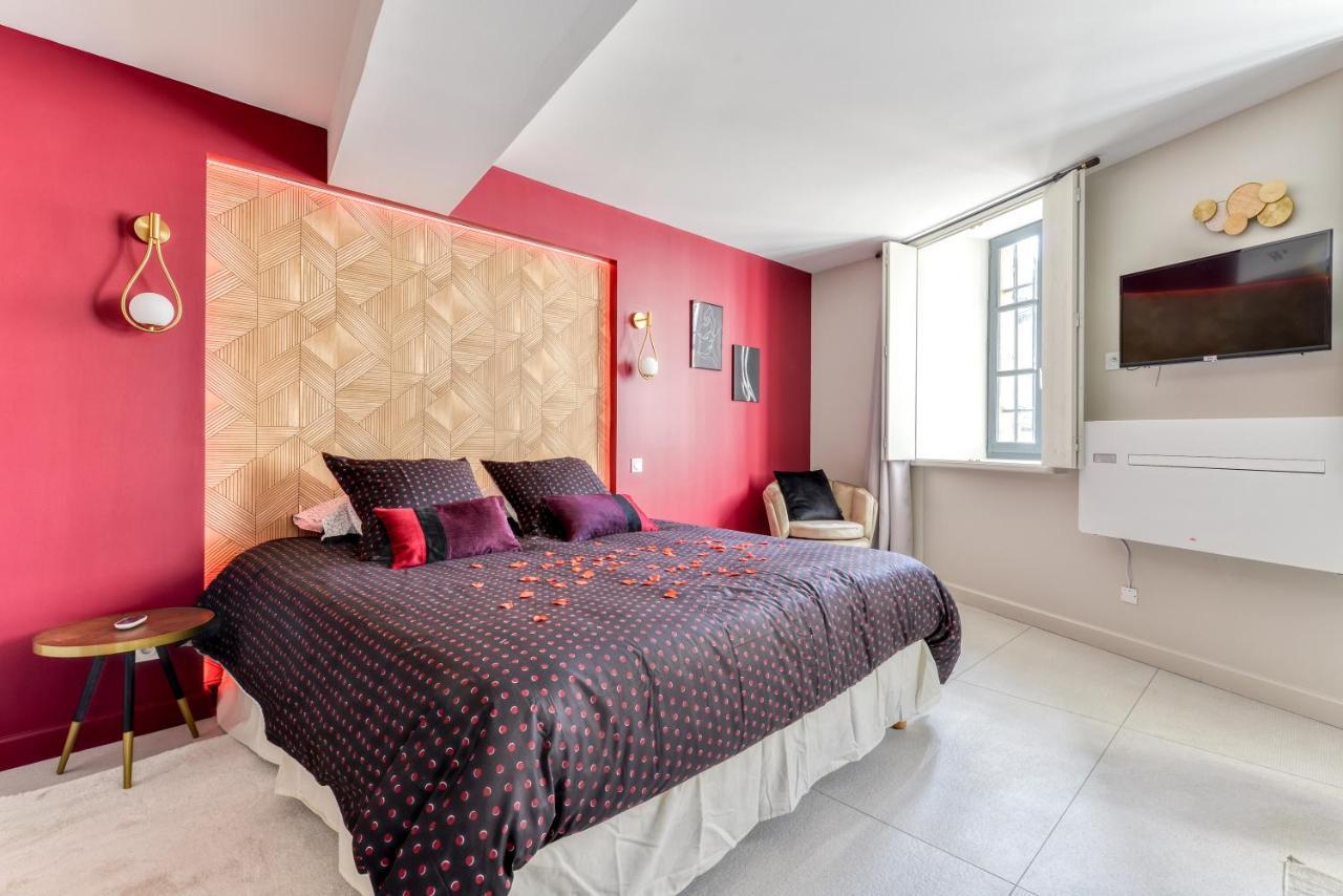 Les Gites De Laure - O Lit Divin, Instant De Volupte, Balneo Sauna, Climatisation, Netflix, 160M De La Cite Medievale Carcassonne Dış mekan fotoğraf