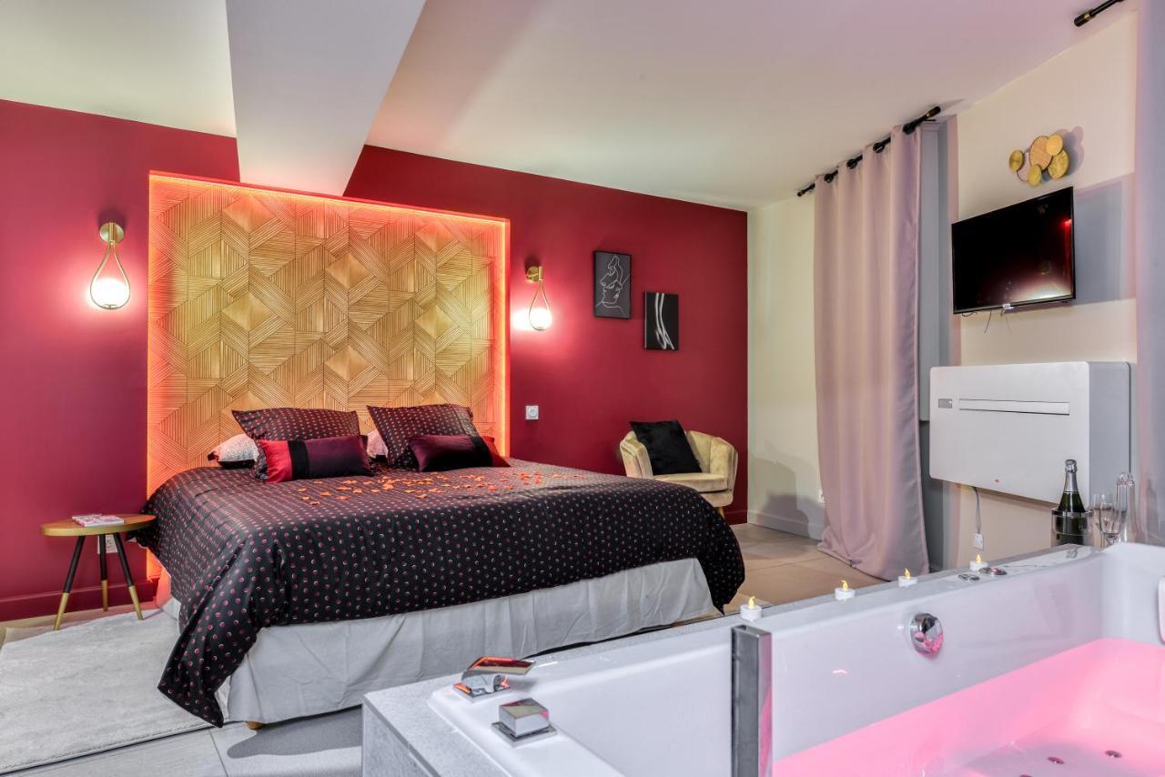 Les Gites De Laure - O Lit Divin, Instant De Volupte, Balneo Sauna, Climatisation, Netflix, 160M De La Cite Medievale Carcassonne Dış mekan fotoğraf