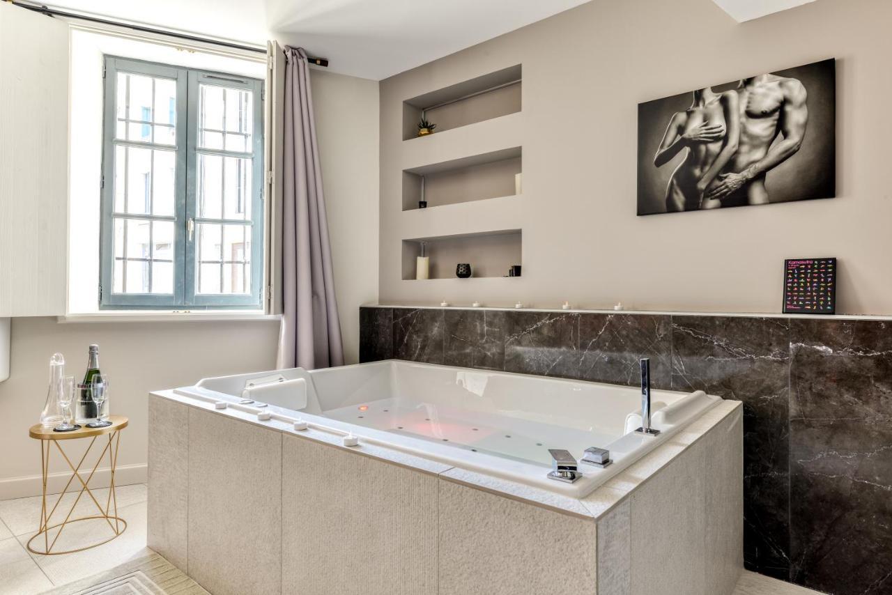 Les Gites De Laure - O Lit Divin, Instant De Volupte, Balneo Sauna, Climatisation, Netflix, 160M De La Cite Medievale Carcassonne Dış mekan fotoğraf