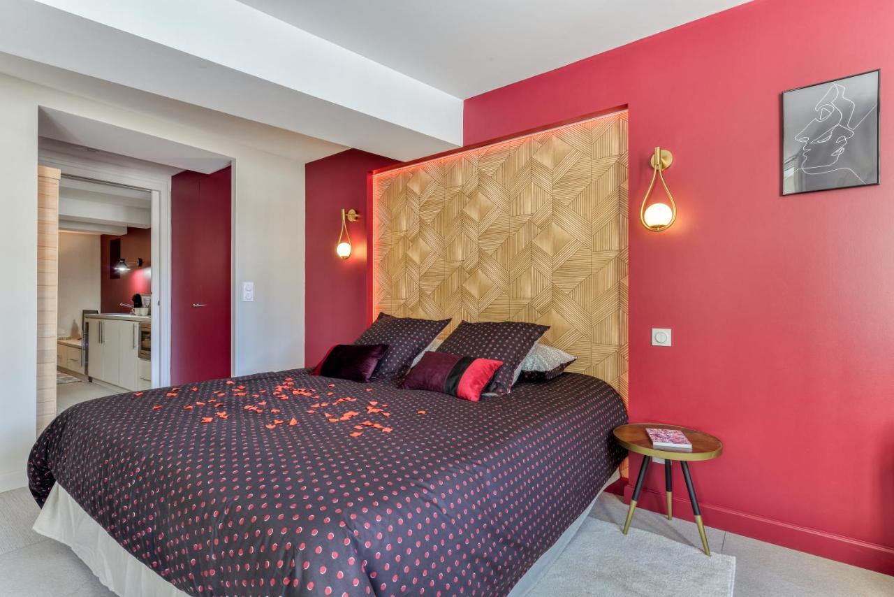 Les Gites De Laure - O Lit Divin, Instant De Volupte, Balneo Sauna, Climatisation, Netflix, 160M De La Cite Medievale Carcassonne Dış mekan fotoğraf